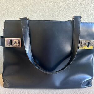 Salvatore Feregamo Elegant Black Leather Tote Bag